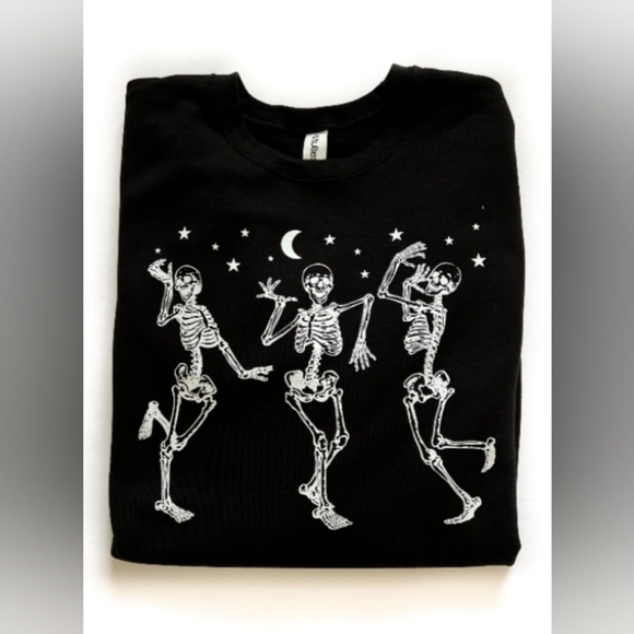 Women's Halloween Skeleton Graphic Tee by 'Way to Celebrate!' 2XL - Picture 2 of 8